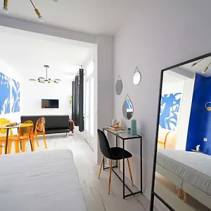 Modern Large For 3 Paris