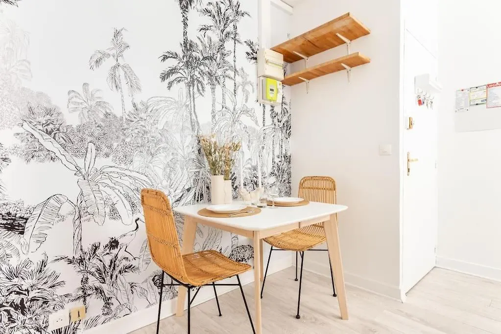 Appartement Agreable Et Cosy - III Paris Apartment